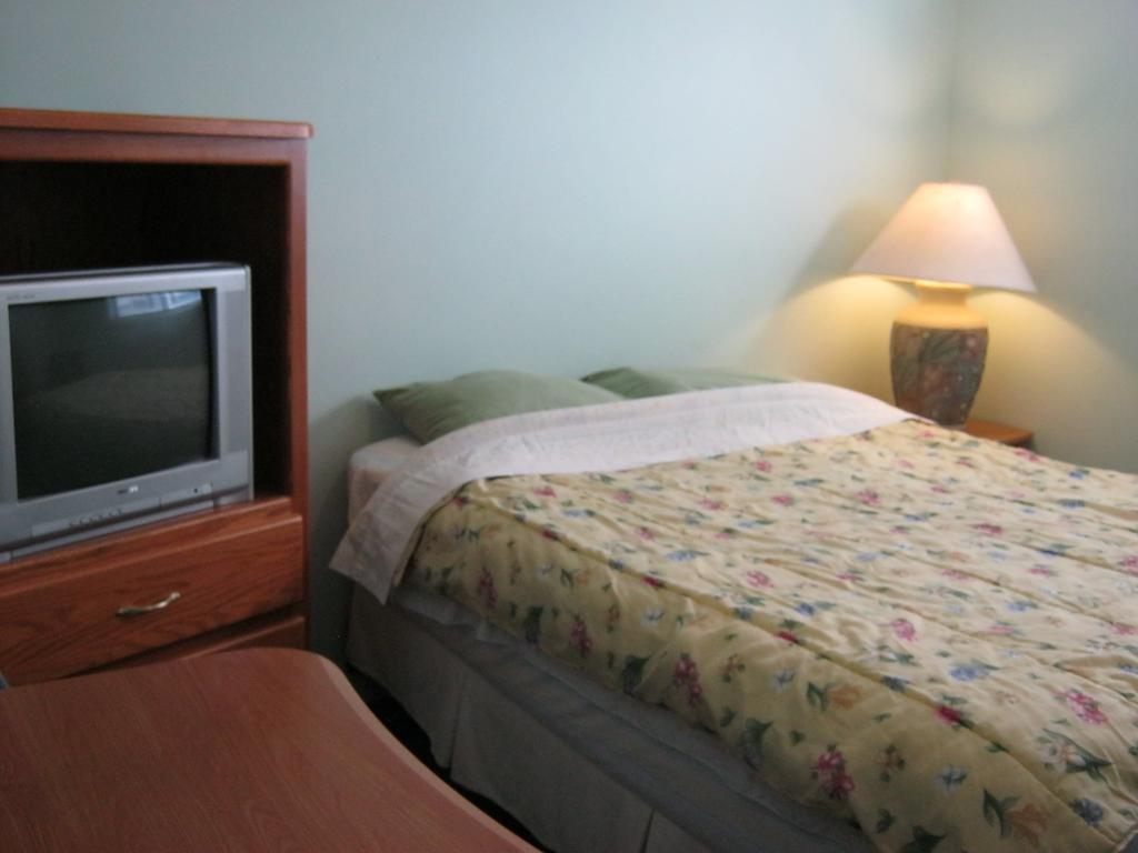 Kelowna Okanagan Lake Hostel Extérieur photo