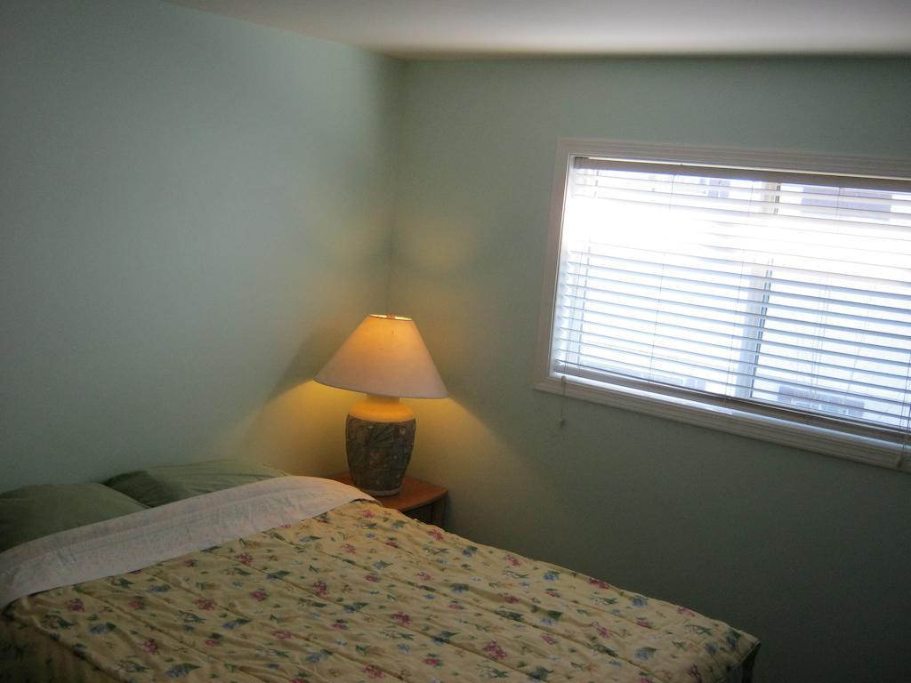Kelowna Okanagan Lake Hostel Extérieur photo