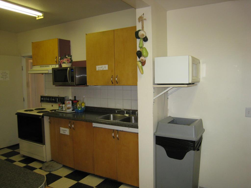 Kelowna Okanagan Lake Hostel Extérieur photo