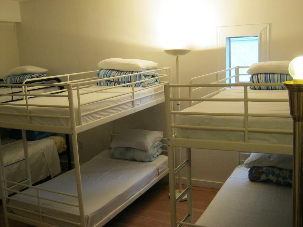 Kelowna Okanagan Lake Hostel Extérieur photo