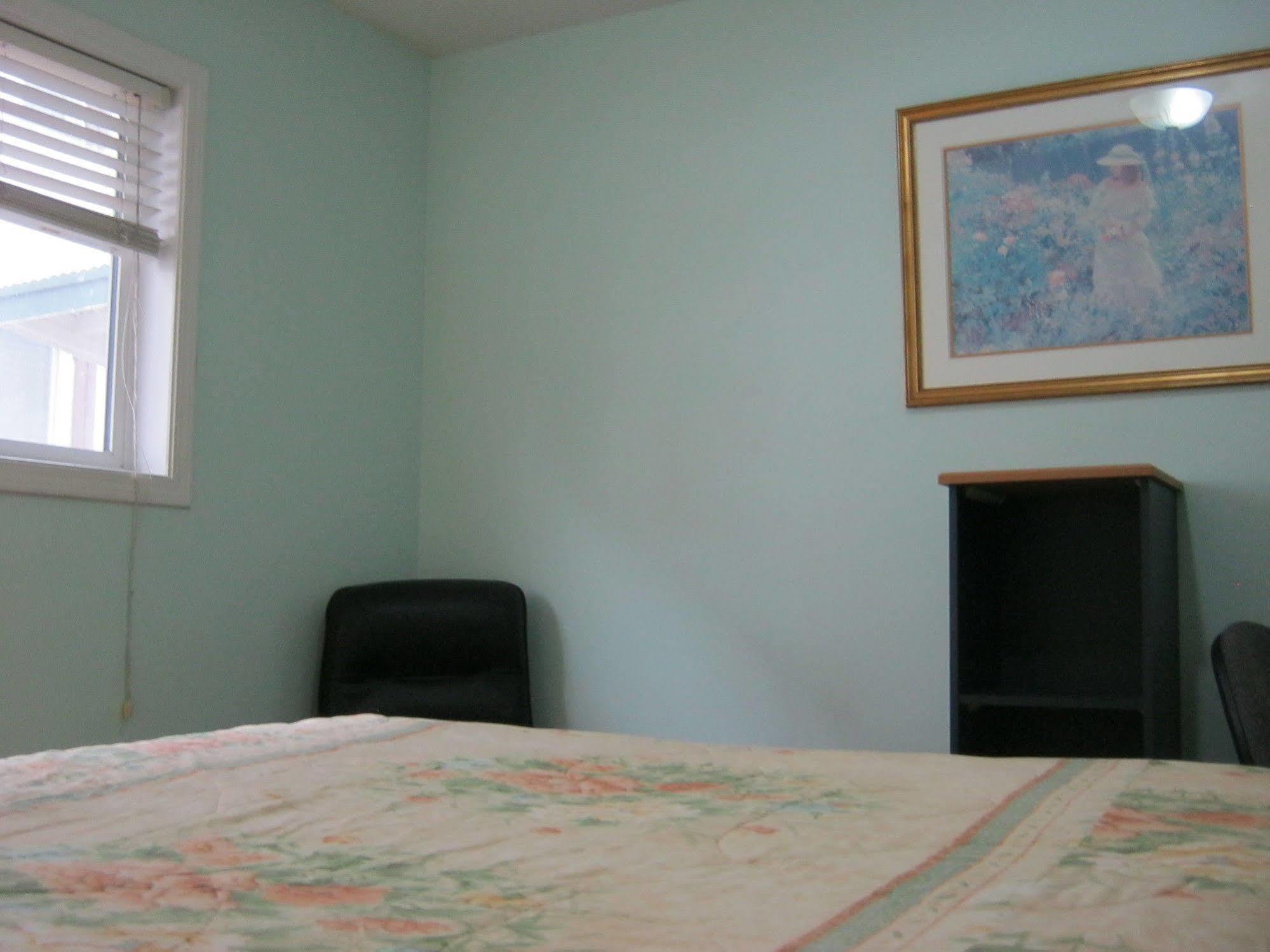 Kelowna Okanagan Lake Hostel Extérieur photo